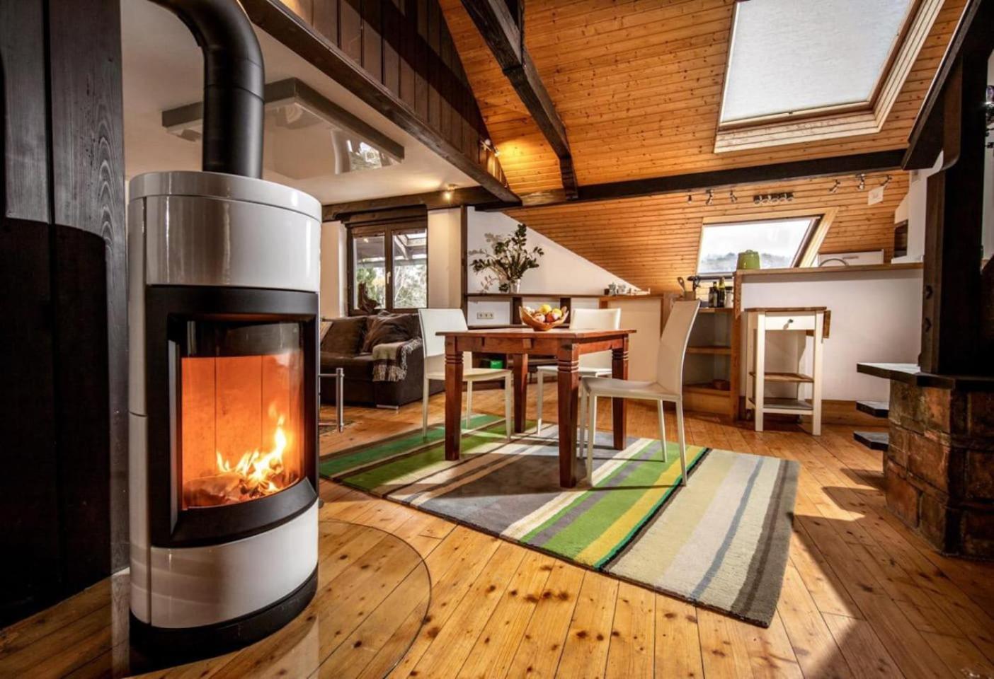 Atelier Kurt Apartment Hinterbruehl ภายนอก รูปภาพ